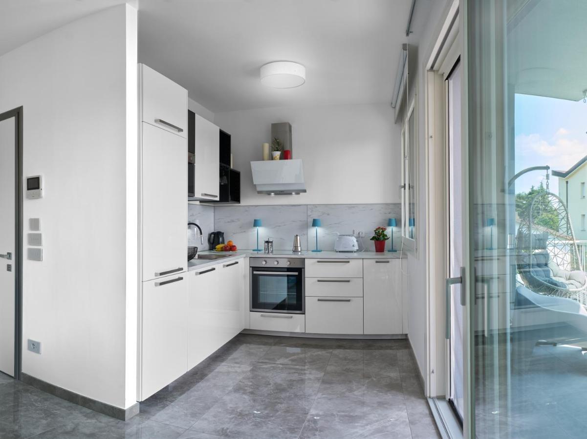 Villa Karolina Desenzano del Garda Extérieur photo