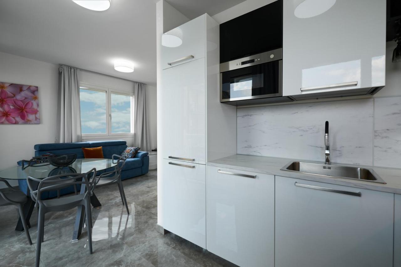 Villa Karolina Desenzano del Garda Extérieur photo